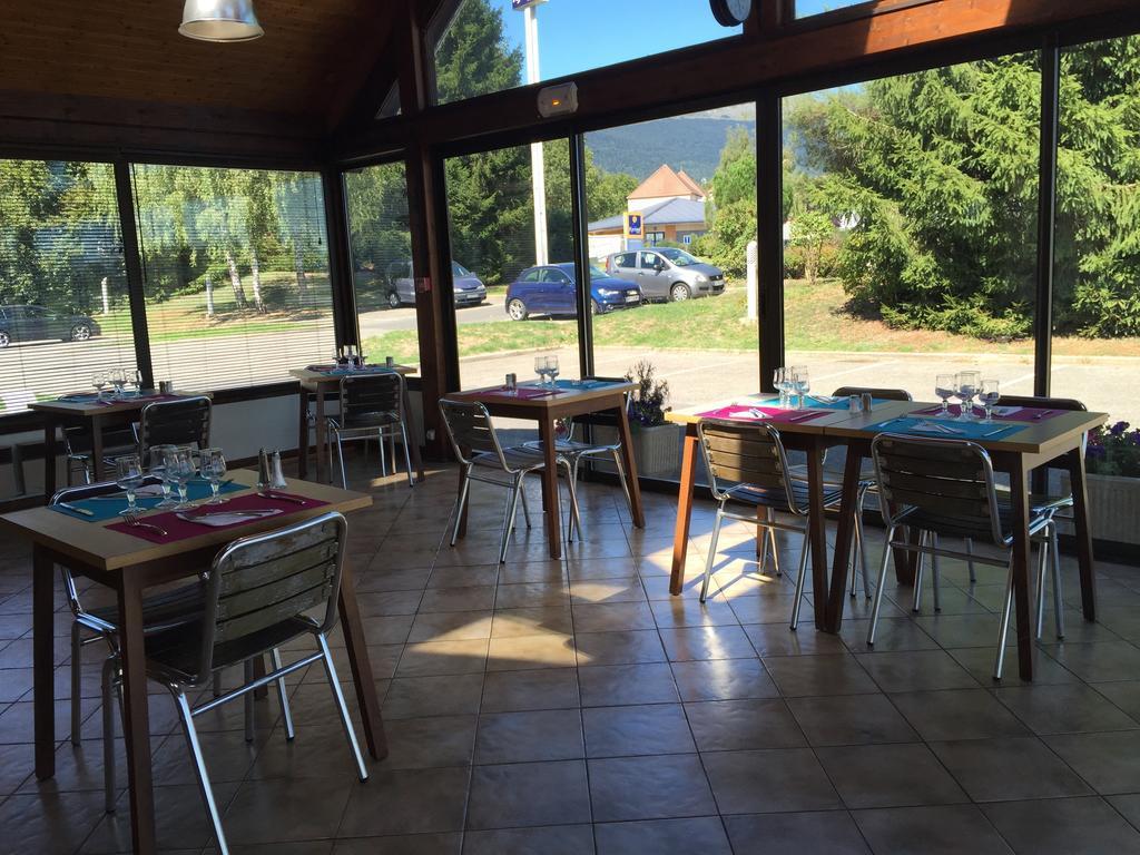 Kyriad Geneve St-Genis-Pouilly แซ็ง-เฌอนี-ปุยยี ภายนอก รูปภาพ